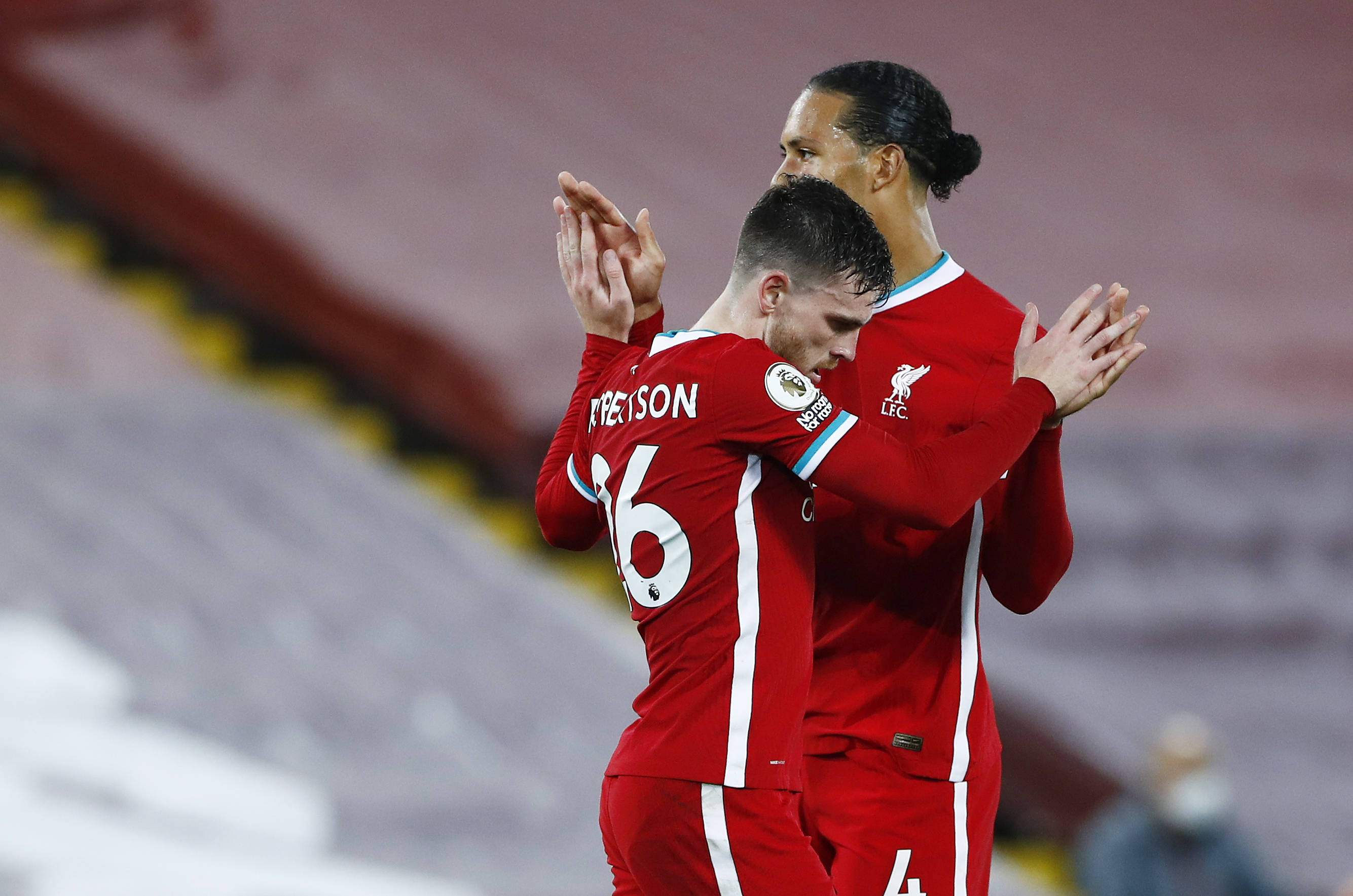 向对手施以 向对手施以