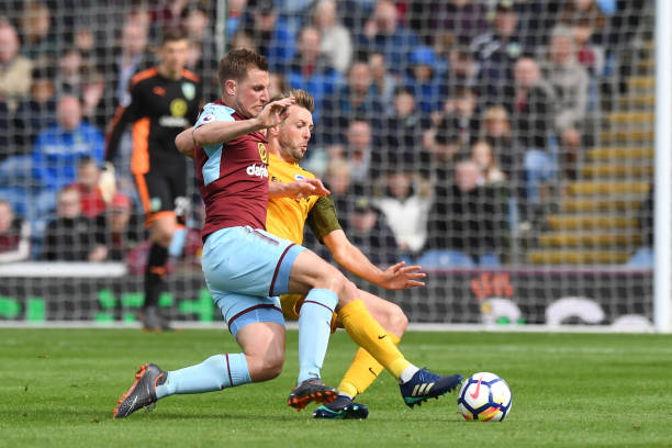 往往不是由 往往不是由